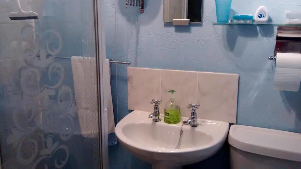Hp Bed And Breakfast Congleton Ngoại thất bức ảnh
